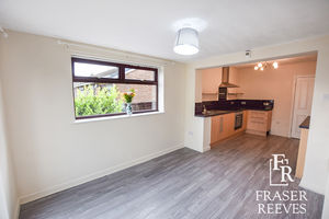 Thornbury Avenue